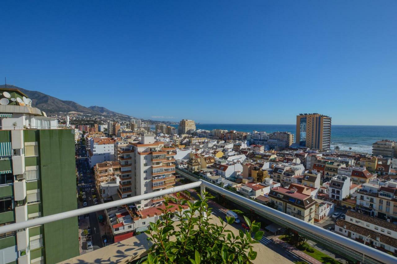 Atico Con Gran Terraza Apartment Fuengirola Exterior photo